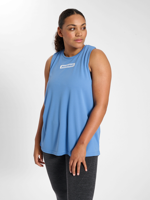 hmlTE CURVY TANKTOP PLUS, RIVIERA, model