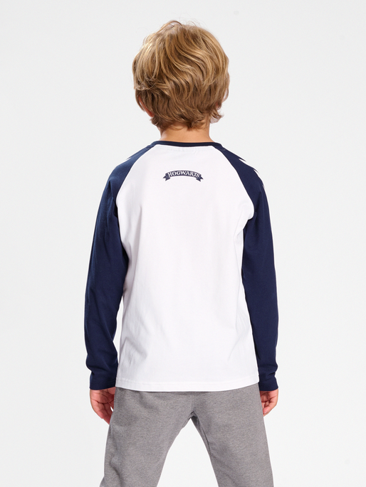 hmlHARRY POTTER T-SHIRT LS, 9001, model