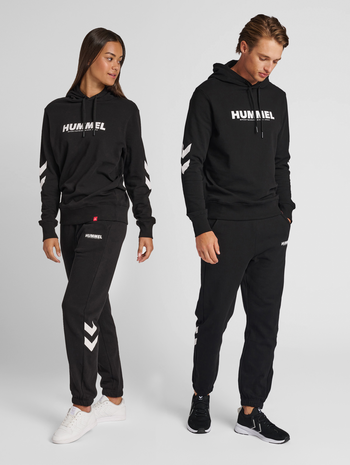 hmlLEGACY REGULAR PANTS, BLACK, model