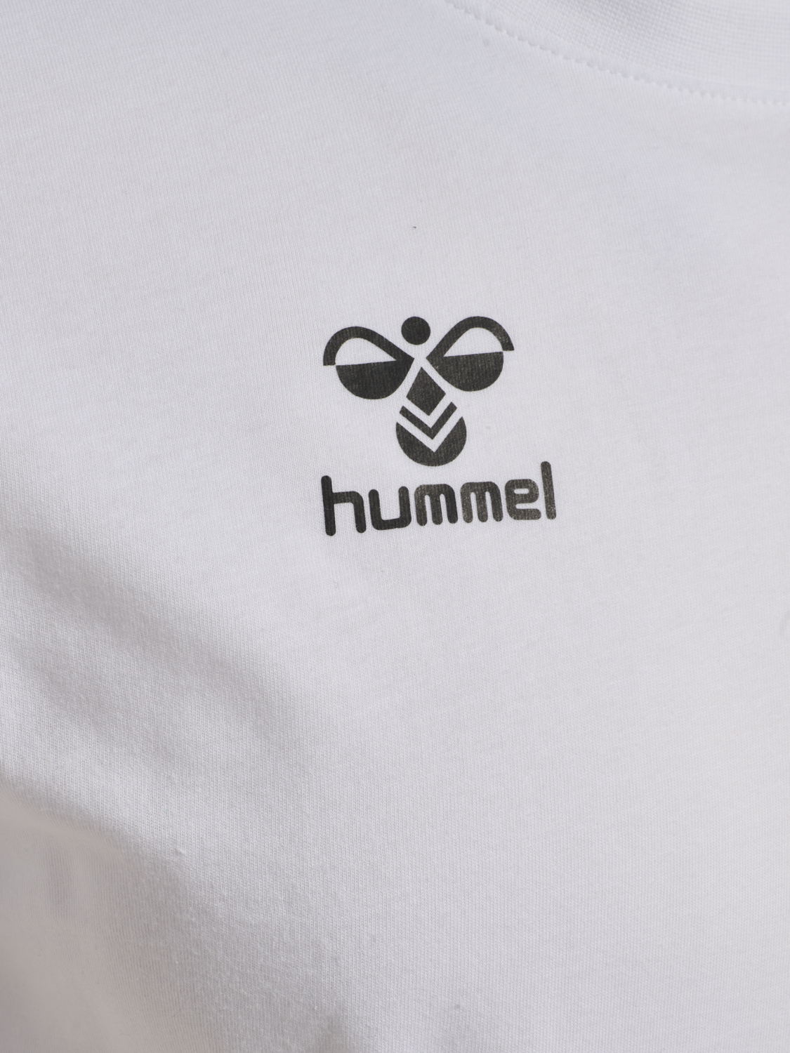 hmlGO 2.0 CHEVRON T-SHIRT S/S, WHITE, packshot