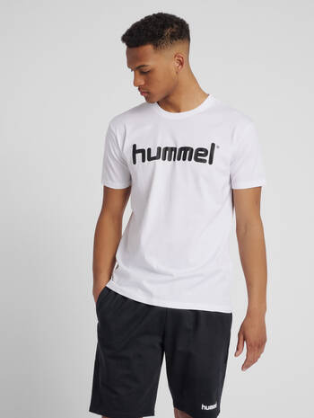 HMLGO COTTON LOGO T-SHIRT S/S, WHITE, model