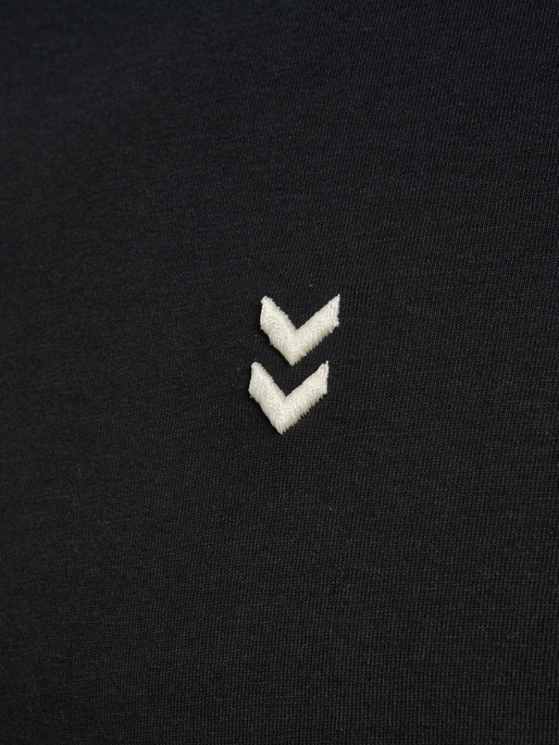 hmlPULSE T-SHIRT, BLACK hmlPULSE T-SHIRT, BLACK, packshot