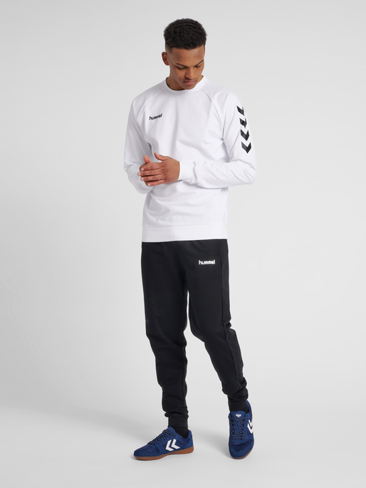 HMLGO COTTON SWEATSHIRT, WHITE, model
