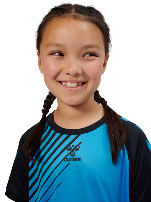 hmlGRAPHIC UNIVERSE JERSEY S/S KIDS, BLACK/NEON BLUE, model