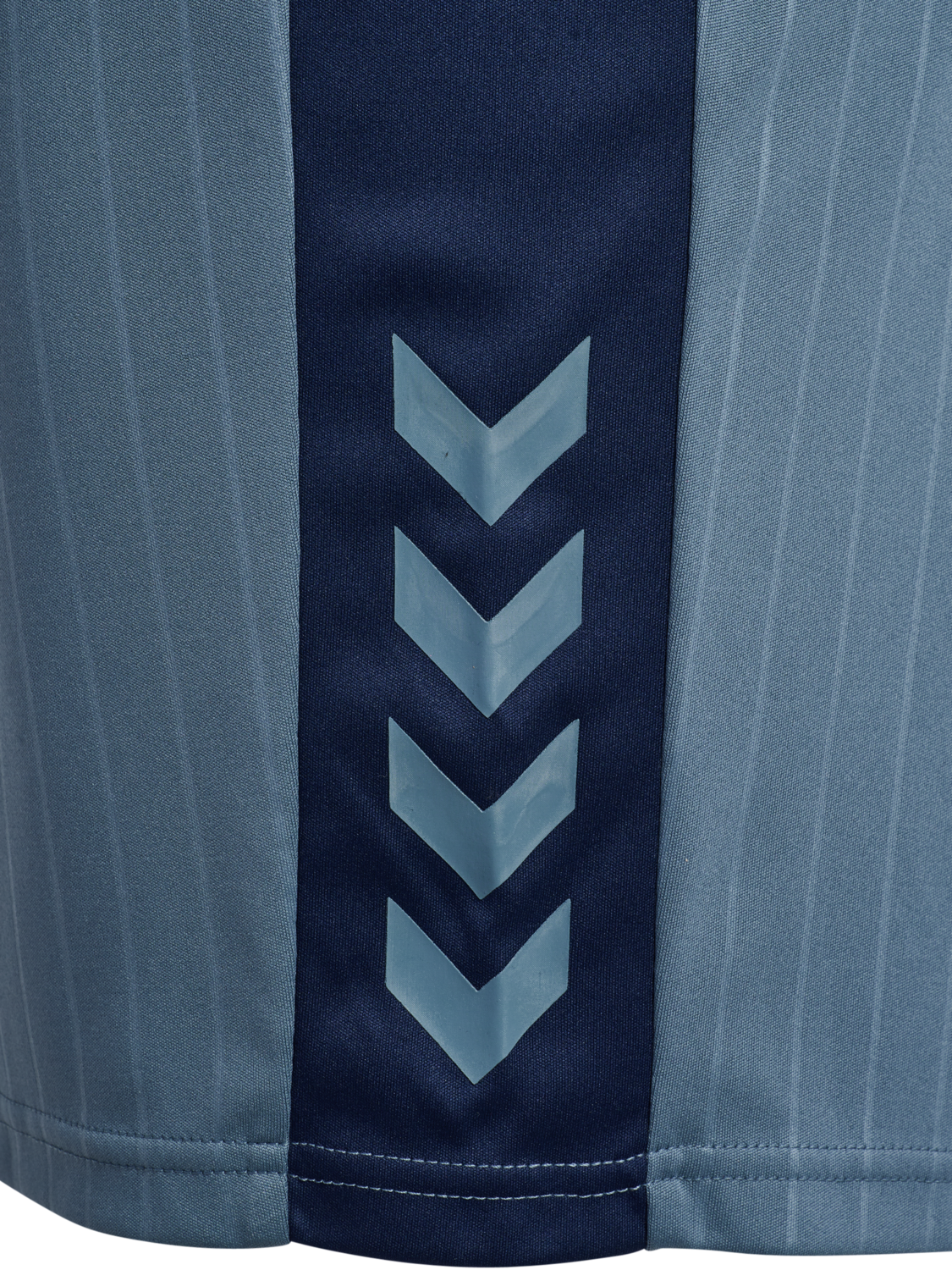 hmlPULSE STRIPE BLOCKED SHORTS, BLUE MIRAGE/DRESS BLUE, packshot