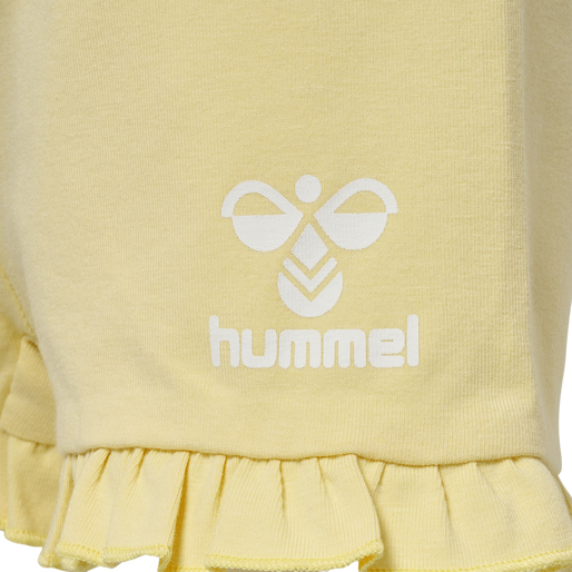 hmlDREAM RUFFLE SHORTS, ITALIAN STRAW hmlDREAM RUFFLE SHORTS, ITALIAN STRAW, packshot