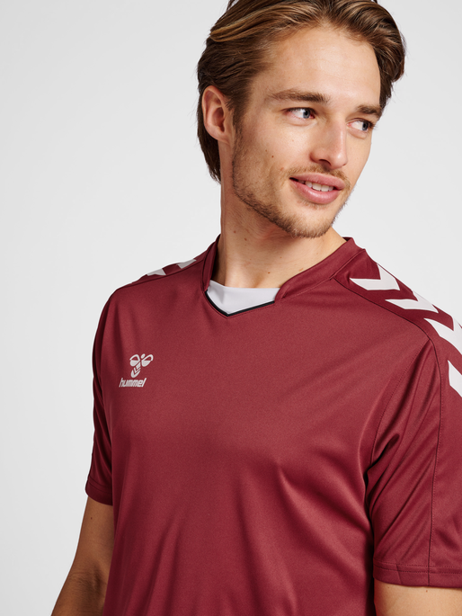 hmlCORE XK POLY JERSEY S/S, MAROON, model