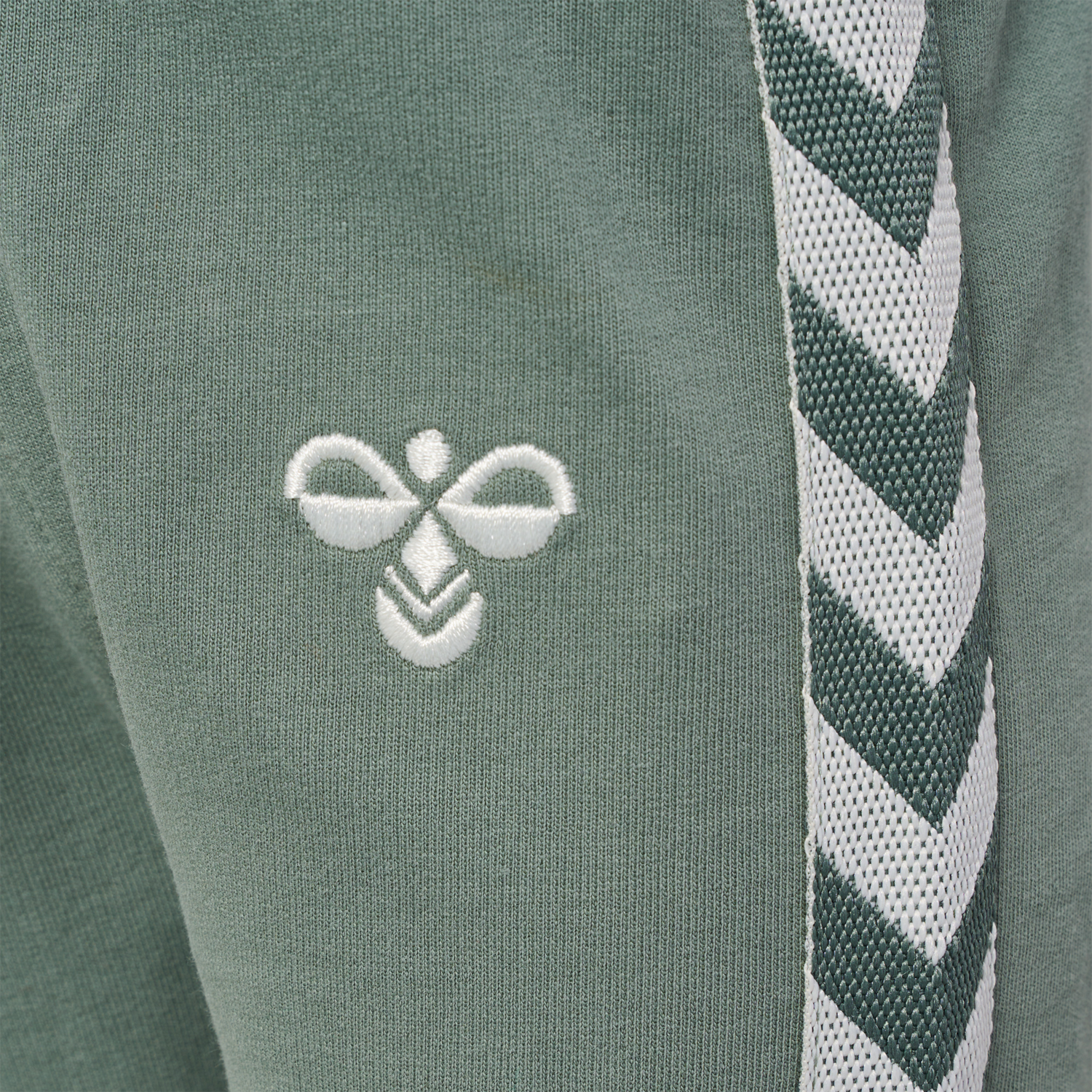 hmlBILLE TRACKSUIT, LAUREL WREATH, packshot