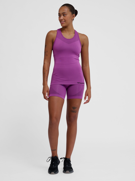 hmlMT SHAPING SEAMLESS TANKTOP, CATTLEYA ORCHID, model