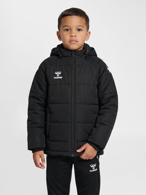 hmlLEAD 2.0 BENCH JACKET KIDS, BLACK, model