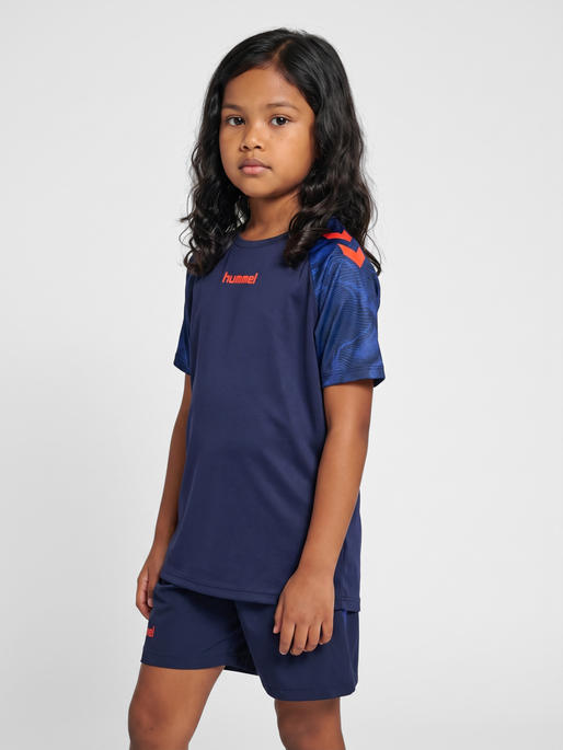hmlBLAZE26 PRO TRAINING JERSEY KIDS, MARINE/CHERRY TOMATO, model