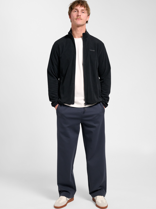 hmlACTIVE FLEECE JACKET, BLACK, model