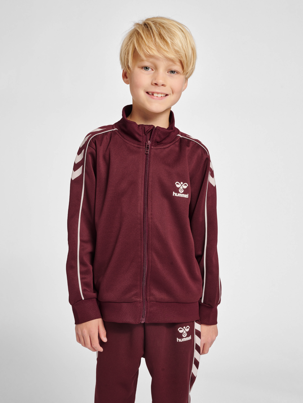 Tracksuit hummel online