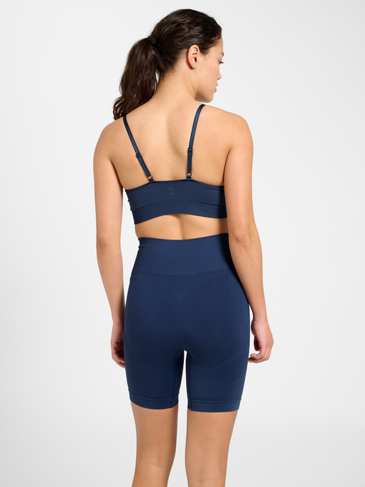 hmlFLOW PADDED BRA, DRESS BLUES, model