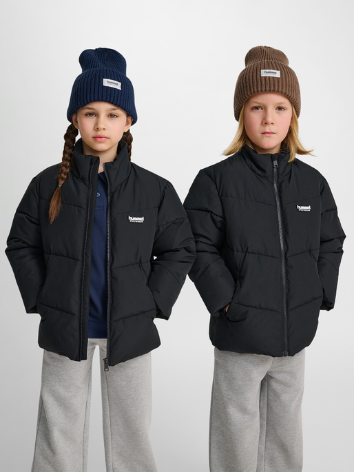 hmlJR PUFFER JACKET, BLACK, model