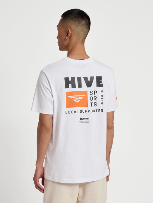 hmlHIVE MASON T-SHIRT, WHITE, model