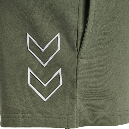 hmlLGC SENNA SWEAT SHORTS, FOUR LEAF CLOVER, packshot