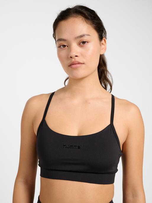 hmlPRIMA MEDIUM SUPPORT BRA, BLACK, model