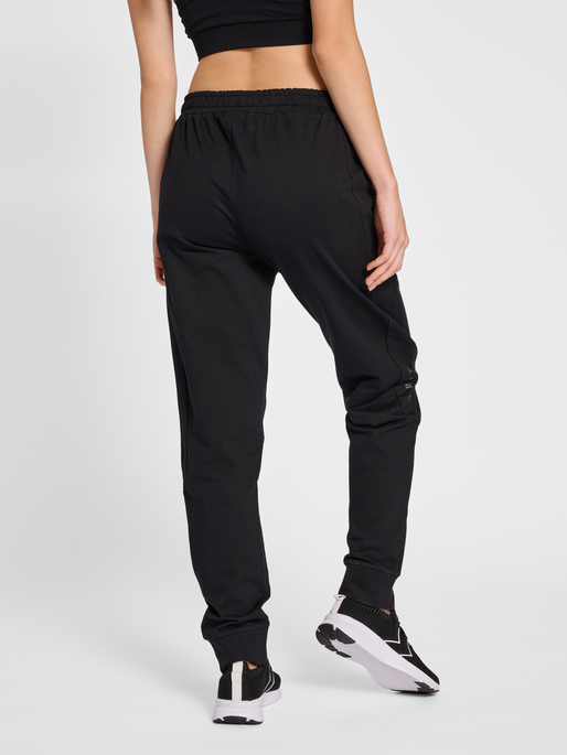 hmlOFFGRID COTTON PANTS WO, JET BLACK/FORGED IRON, model