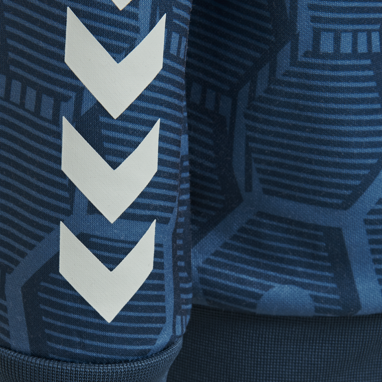 hmlJEMAINE ZIP JACKET, 8724, packshot