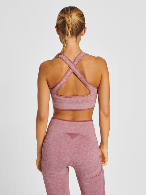 hmlMT UNA SEAMLESS SPORTS TOP, DUSKY ORCHID MELANGE, model