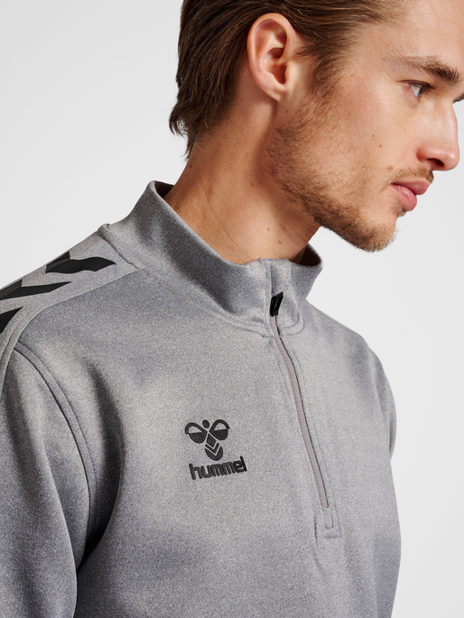 hmlCORE XK HALF ZIP POLY SWEAT, GREY MELANGE, model