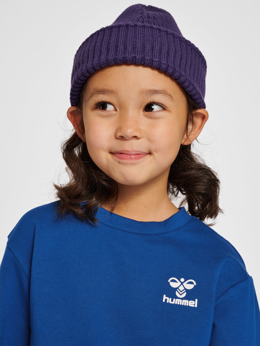 hmlVENTI TRACKSUIT, NAVY PEONY, model