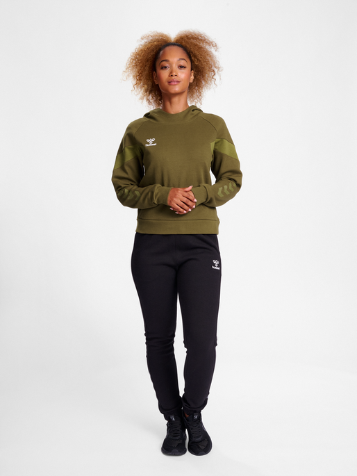 hmlTRAVEL SWEAT HOODIE WOMAN, MILITARY OLIVE, model