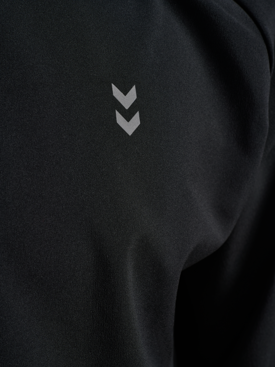 hmlPULSE WINDBREAKER JACKET, BLACK, packshot