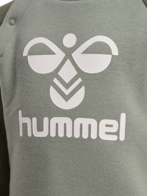 hmlHUMMING CREWSUIT, DUSTY OLIVE, packshot
