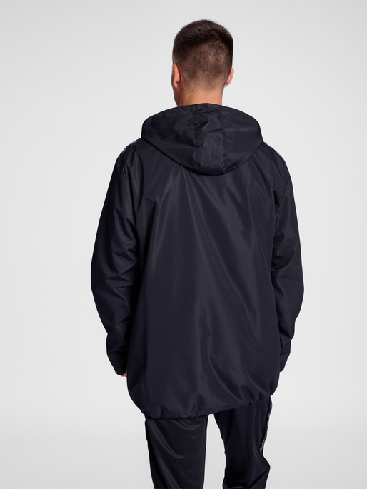 hmlESSENTIAL AW JACKET, BLACK, model