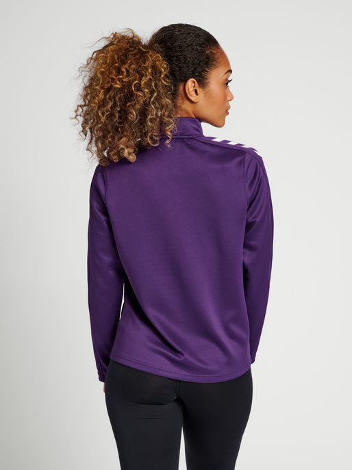 hmlCORE XK POLY ZIP SWEAT WOMAN, ACAI, model