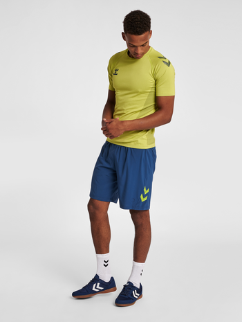 hmlLEAD PRO SEAMLESS TRAINING JERSEY, LIME PUNCH, model