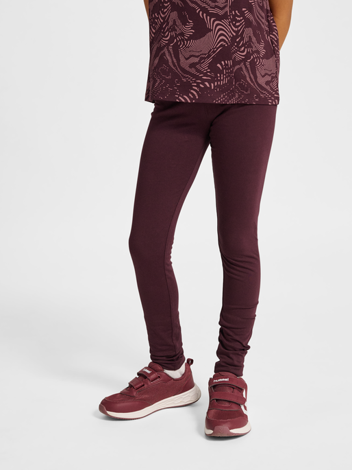 hmlJR WARMUP TIGHTS, WINETASTING, model