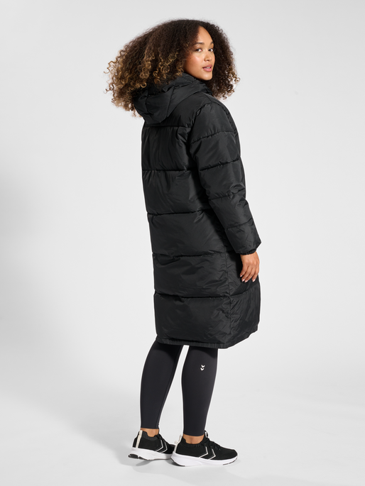 hmlLGC NICOLA LONG PUFF COAT, BLACK, model