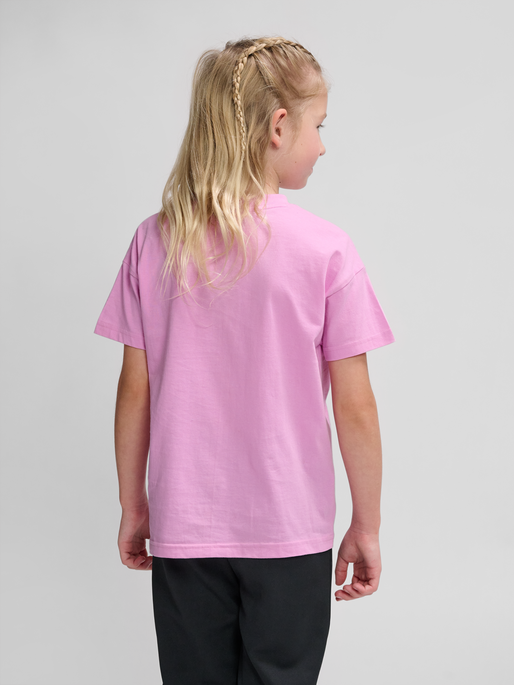 hmlAGNES T-SHIRT S/S, PASTEL LAVENDER, model