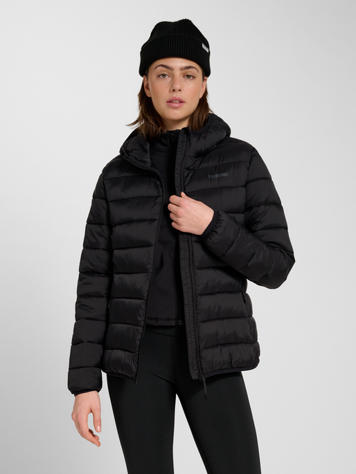 hmlLIGHTWEIGHT W PUFFER JACKET, BLACK, model