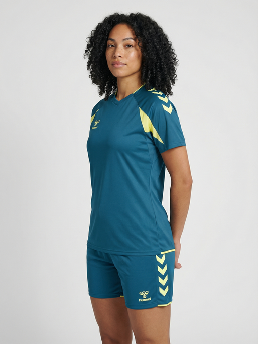 hmlCORE 2.0 JERSEY S/S WOMAN, CELESTIAL/PALE LIME YELLOW, model