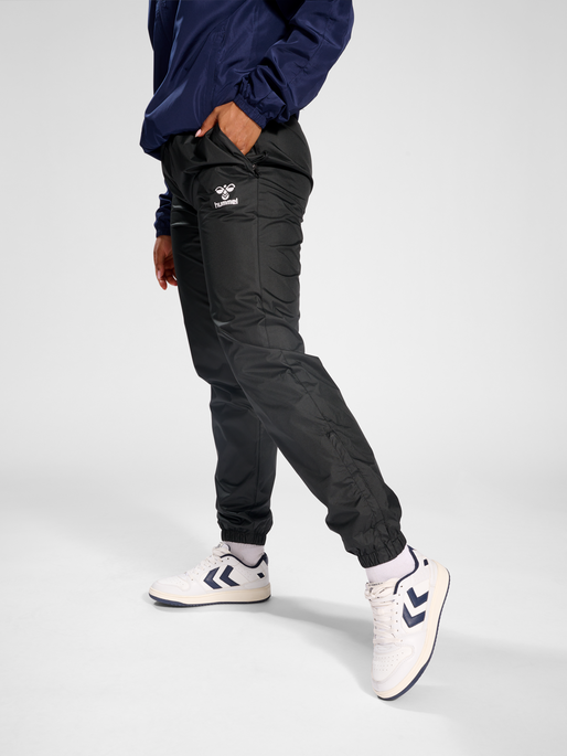 hmlCORE XK All-WEATHER PANTS, BLACK, model