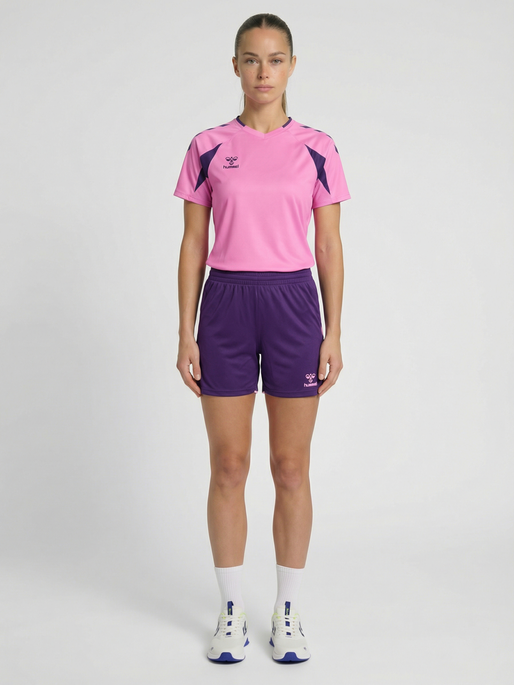 hmlCORE 2.0 SHORTS WOMAN, ACAI/COTTON CANDY, model