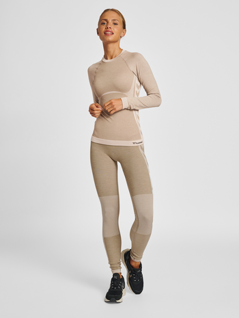 hmlCLEA SEAMLESS TIGHT T-SHIRT LS, CHATEAU GRAY, model