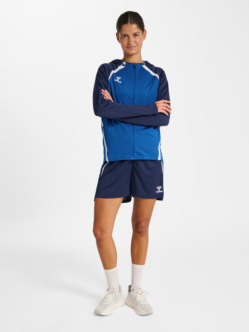 hmlLEAD 2.0 ZIP HOODIE WOMAN, TRUE BLUE/MARINE, model