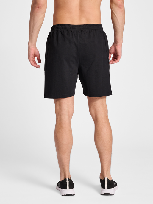 hmlOFFGRID COTTON SHORTS, JET BLACK/FORGED IRON, model