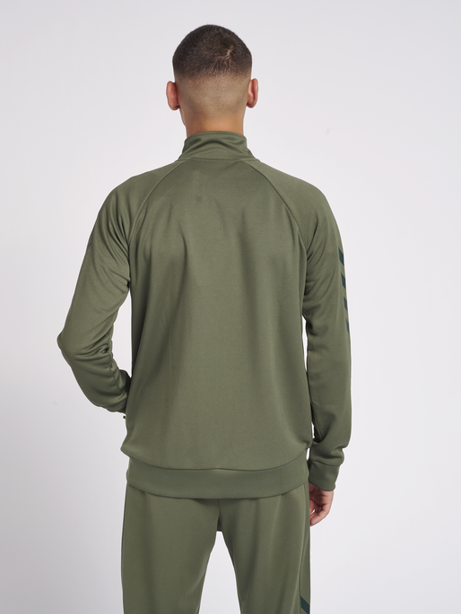 hmlLEGACY POLY ZIP JACKET, BEETLE, model