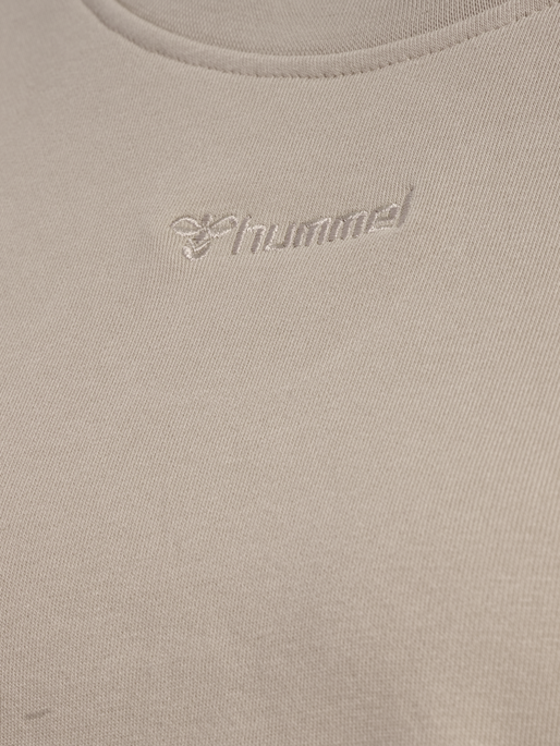 hmlMT DHYANI SWEATSHIRT, SIMPLY TAUPE hmlMT DHYANI SWEATSHIRT, SIMPLY TAUPE, packshot