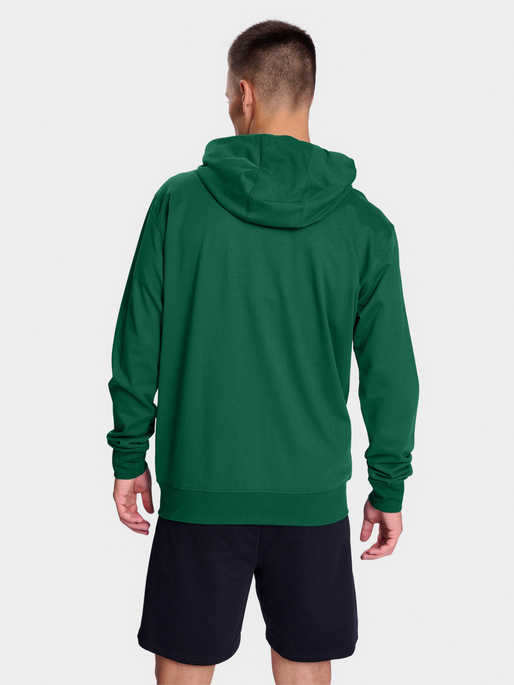 hmlGO 2.0 ZIP HOODIE, EVERGREEN, model