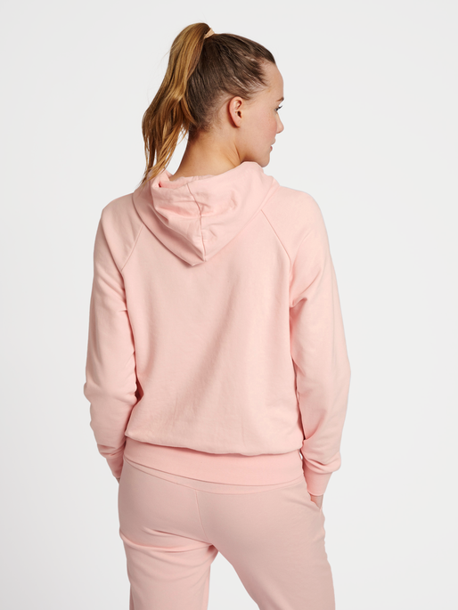 hmlNONI 2.0 HOODIE, CHALK PINK, model