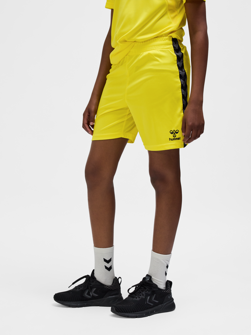hmlAUTHENTIC PL SHORTS KIDS, BLAZING YELLOW, model