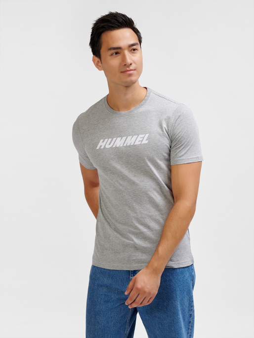 hmlELEMENTAL LOGO COTTON TEE, GREY MELANGE, model