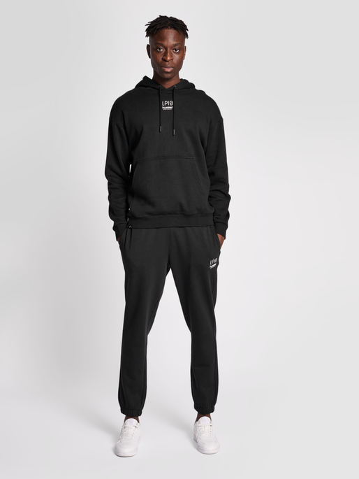 hmlLP10 BOXY SWEAT HOODIE, BLACK, model